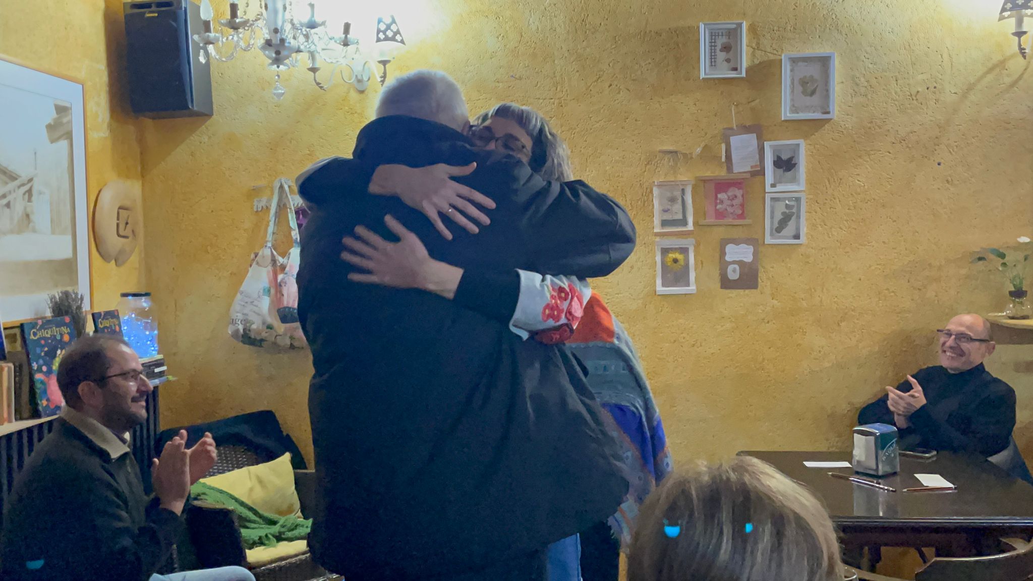 Presentación Chiquitina Abrazo